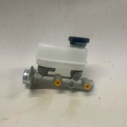 BRAKE MASTER CYLINDER 2 LINE NISSAN SENTRA B11 Malibu Marketing Ltd