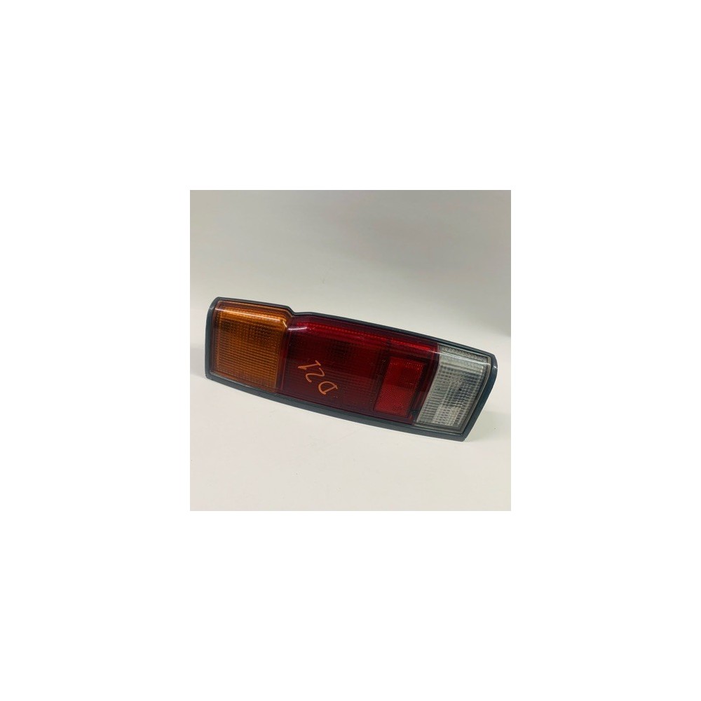 TAIL LAMP NISSAN FRONTIER D21 RH ORIGINAL