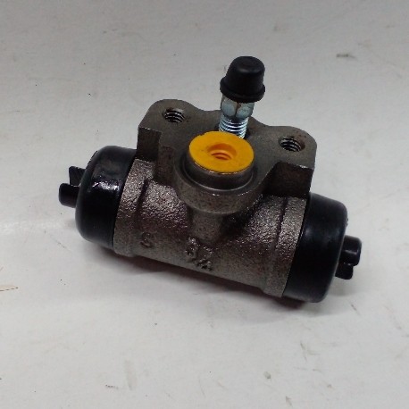 REAR WHEEL CYLINDER MITSUBISHI LANCER C62 CB CK E32