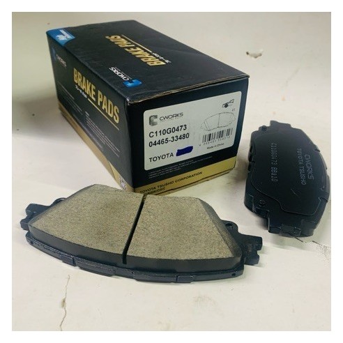 OEM FRONT DISC PADS TOYOTA CAMRY VA70 2017