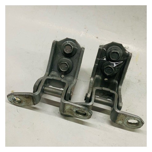 DOOR HINGE NISSAN NOTE E12 LH FRT PAIR