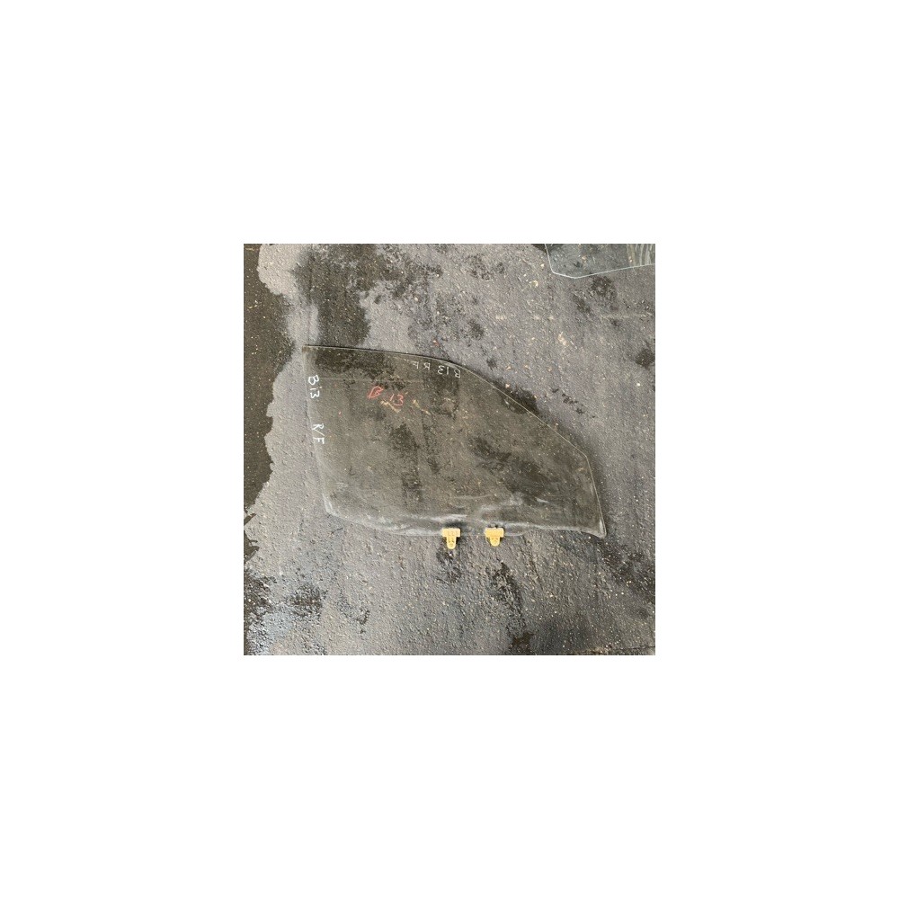 NISSAN SUNNY B11 FRONT DOOR GLASS RH