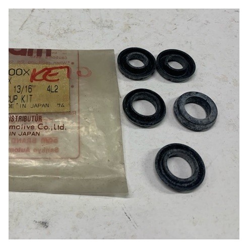REPAIR KIT BRAKE MASTER CYLINDER RUBBERS TOYOTA COROLLA CHARMANT KE70 13/16