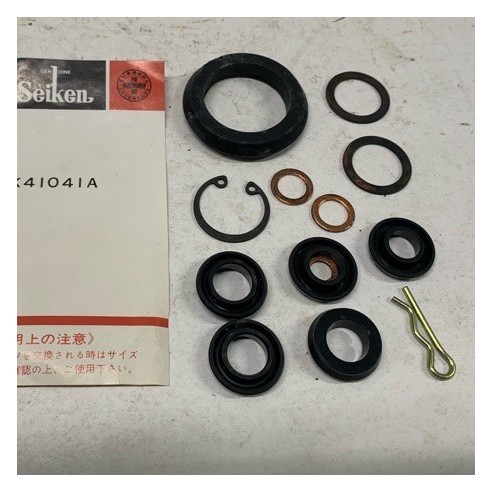 REPAIR KIT BRAKE MASTER CYLINDER RUBBERS TOYOTA  COROLLA KE30