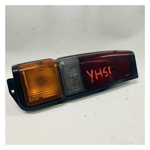 TAIL LAMP RH TOYOTA HIACE YH50