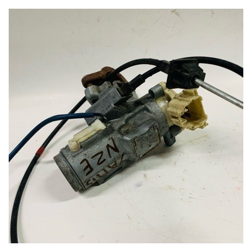 IGNITION SWITCH TOYOTA COROLLA NZE121 YARIS P10