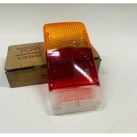 GENUINE TAIL LAMP LENS RH TOYOTA HIACE H10